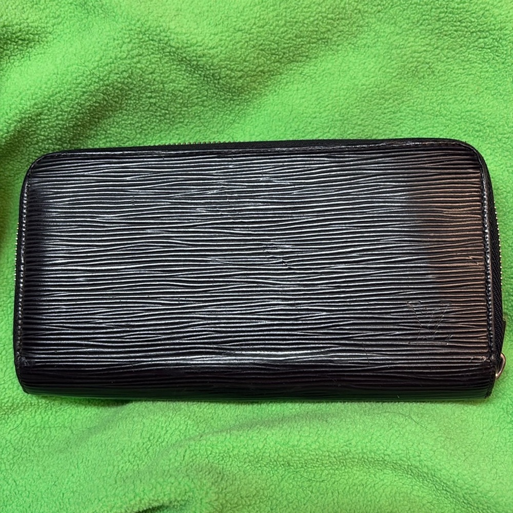Beautiful authentic LV black wallet.